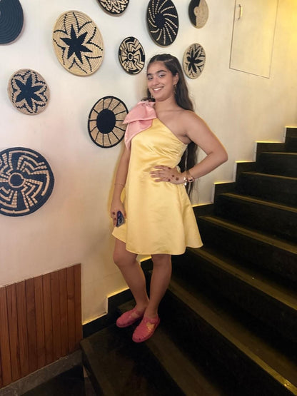One shoulder dress