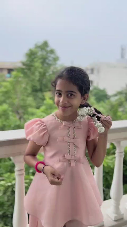 Baby pink Parandi