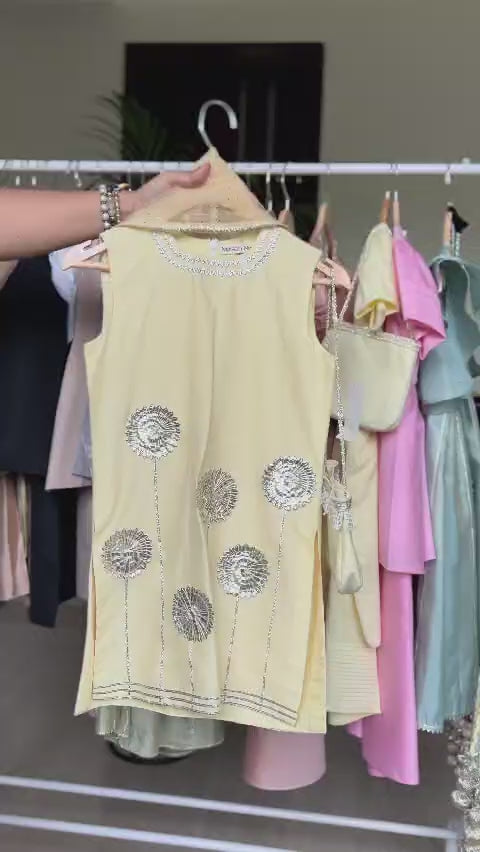 gotta flower suit with salwar